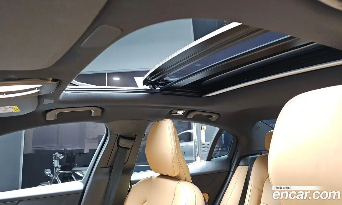 Volvo S60 2024 2.0 автомат (гидро), фото 19 Volvo S60 2024 2.0 автомат (гидро), фото 19