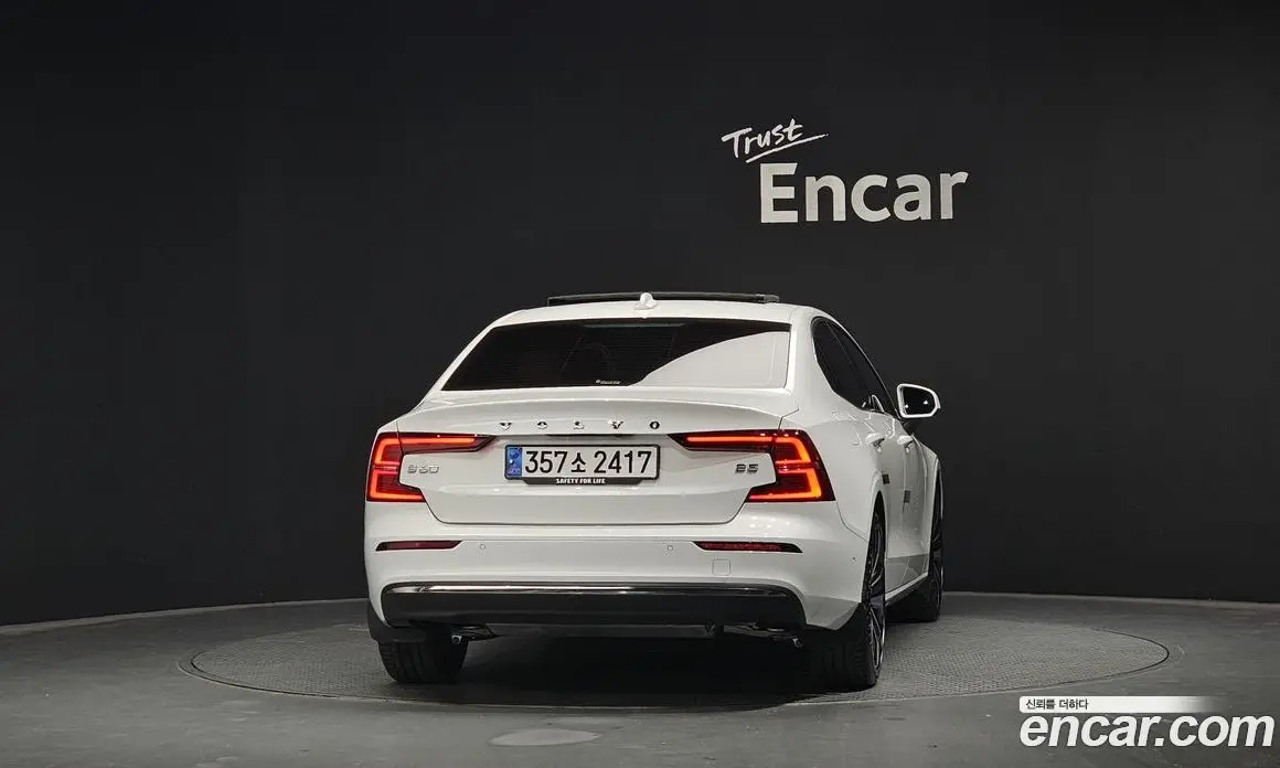 Volvo S60 2024 2.0 автомат (гидро), фото 4 Volvo S60 2024 2.0 автомат (гидро), фото 4