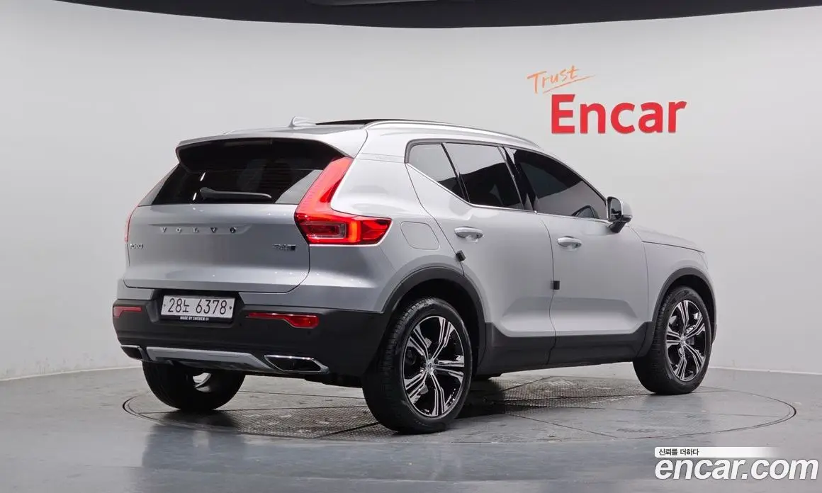 Volvo XC40 2019 2.0 автомат (гидро), фото 2 Volvo XC40 2019 2.0 автомат (гидро), фото 2