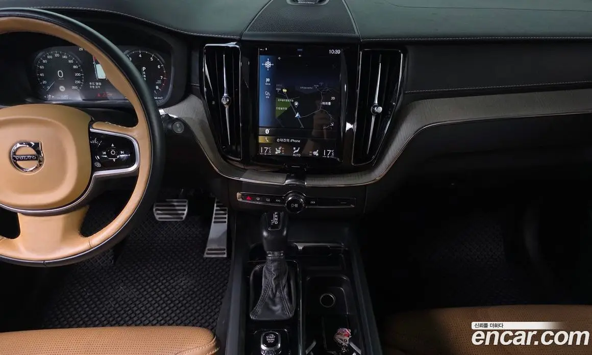 Volvo XC60 2018 2.0 автомат (гидро), фото 13 Volvo XC60 2018 2.0 автомат (гидро), фото 13