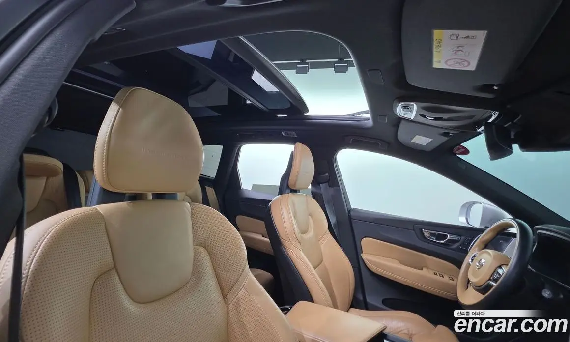 Volvo XC60 2018 2.0 автомат (гидро), фото 20 Volvo XC60 2018 2.0 автомат (гидро), фото 20