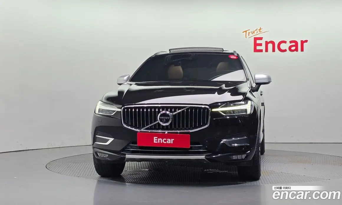 Volvo XC60 2018 2.0 автомат (гидро), фото 3 Volvo XC60 2018 2.0 автомат (гидро), фото 3