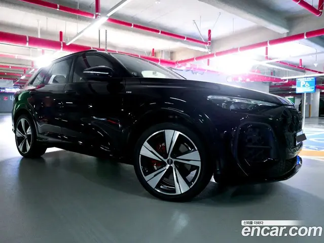Audi Q5 2025 2.0 автомат (гидро), миниатюра 3