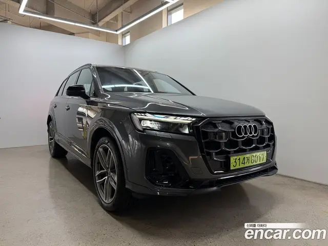 Audi Q7, 2025, 1 243 км