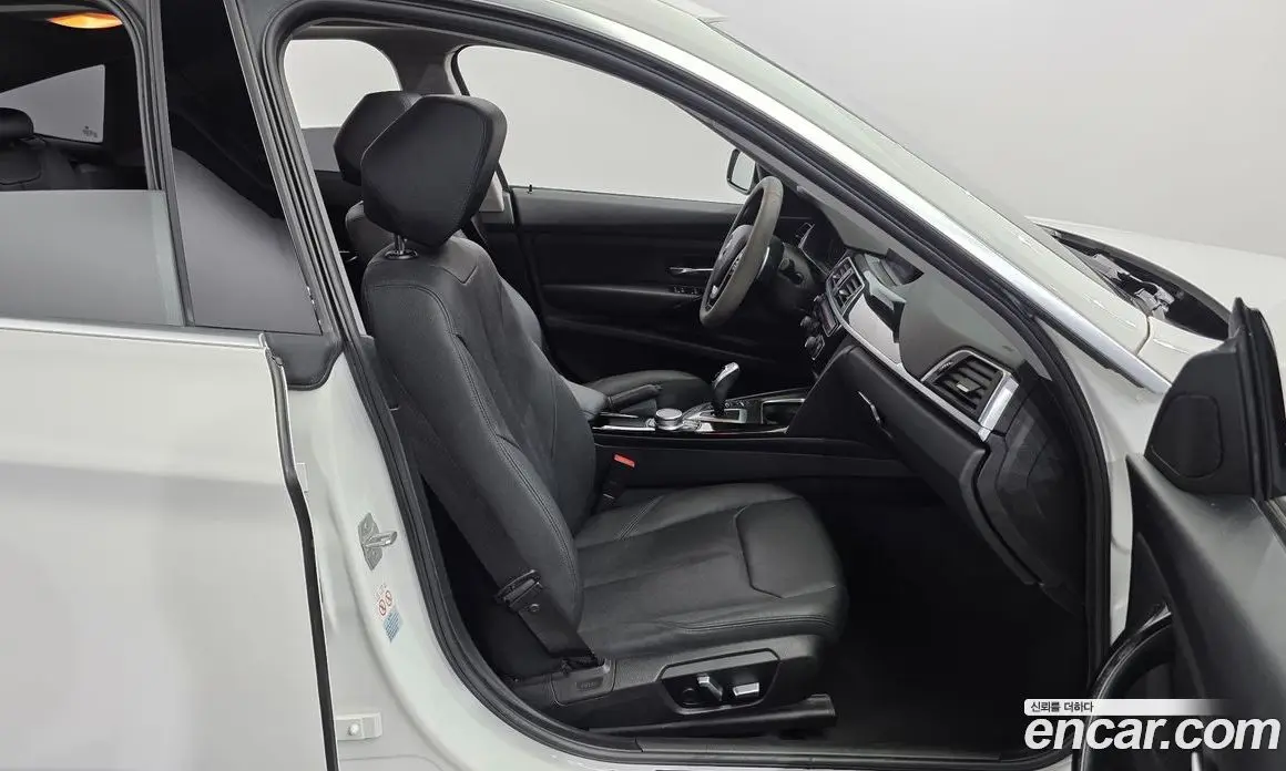 BMW 3 серия 2020 2.0 автомат (гидро), фото 12