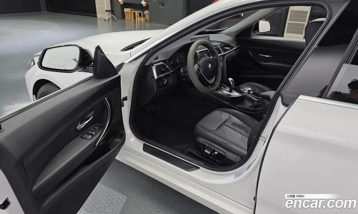 BMW 3 серия 2020 2.0 автомат (гидро), фото 10