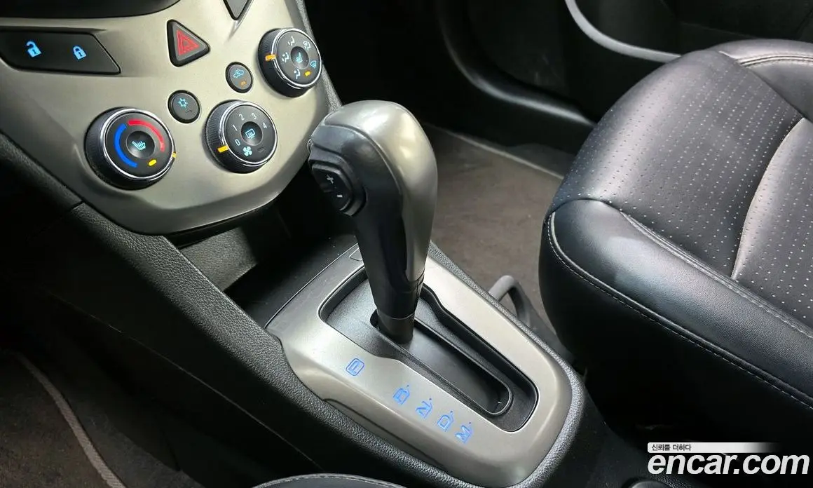 Chevrolet Aveo 2014 1.6 автомат (гидро), фото 9