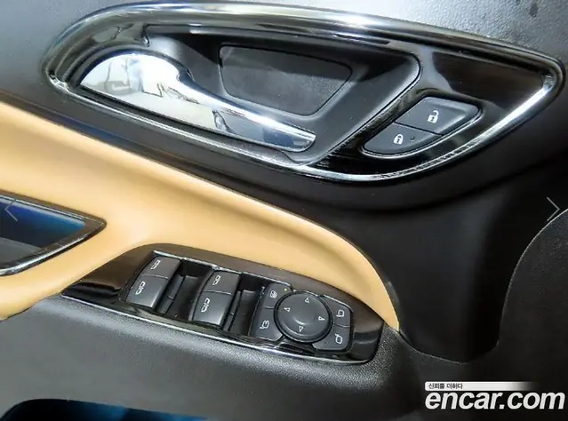 Chevrolet Equinox 2019 1.6 автомат (гидро), миниатюра 12