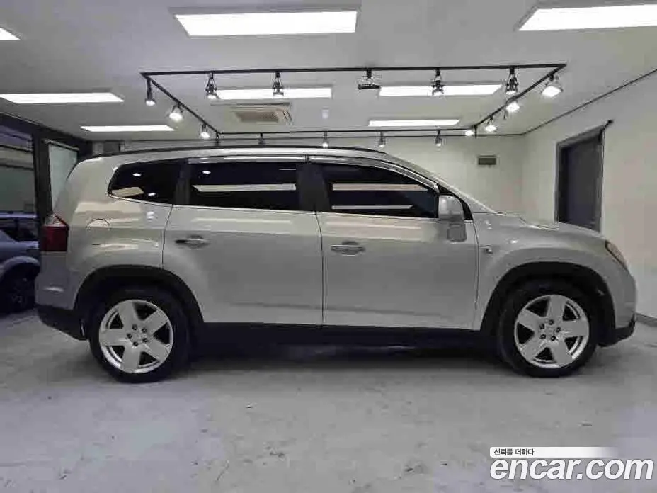 Chevrolet Orlando 2011 2.0 автомат (гидро), фото 4
