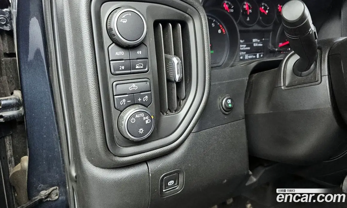 Chevrolet Silverado 2020 5.3 автомат (гидро), фото 14 Chevrolet Silverado 2020 5.3 автомат (гидро), фото 14
