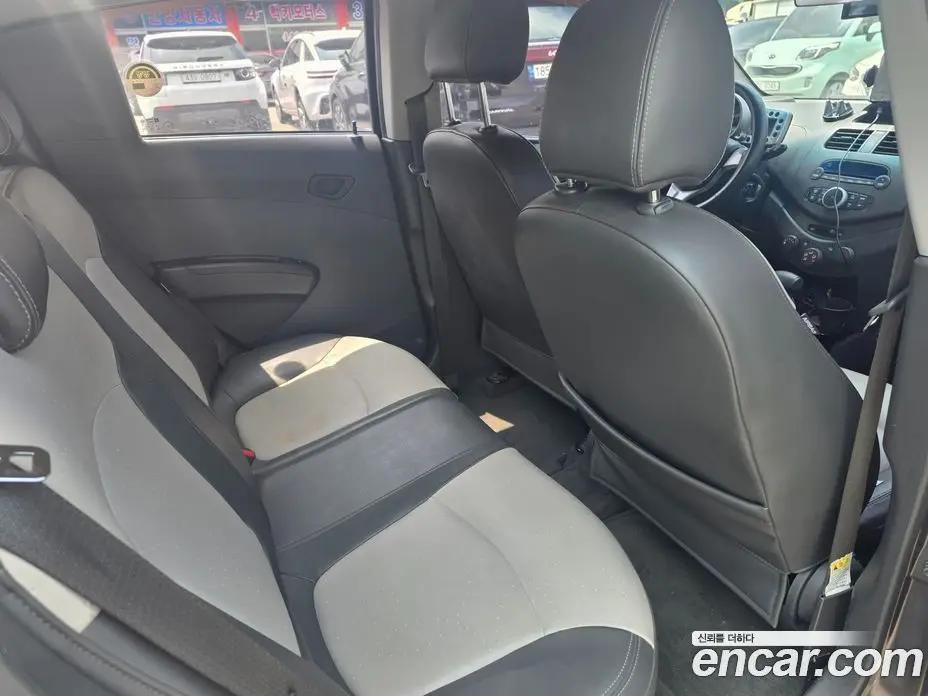 Chevrolet Spark 2011 1.0 автомат (гидро), фото 12