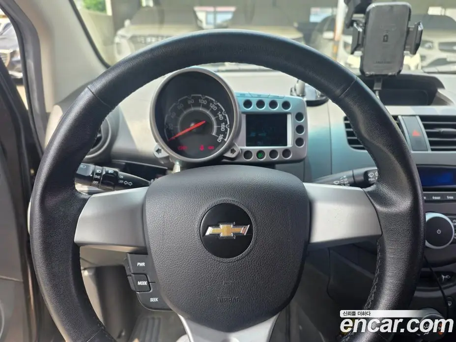 Chevrolet Spark 2011 1.0 автомат (гидро), фото 8