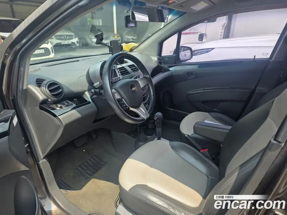 Chevrolet Spark 2011 1.0 автомат (гидро), фото 10