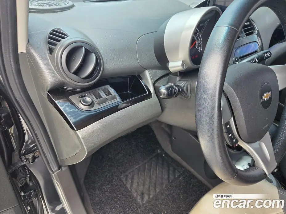 Chevrolet Spark 2012 1.0 автомат (гидро), фото 11