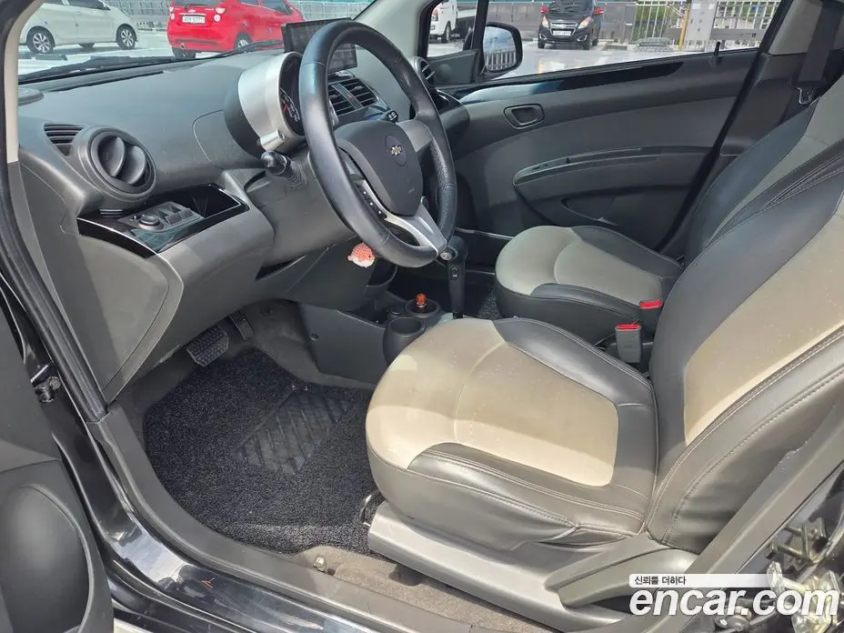 Chevrolet Spark 2012 1.0 автомат (гидро), фото 12