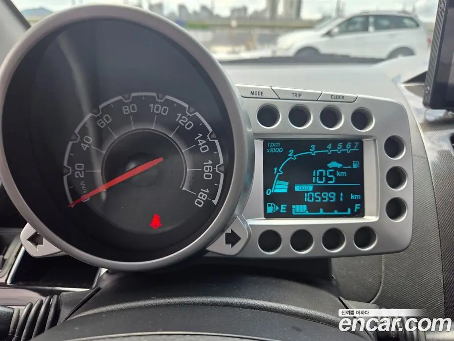 Chevrolet Spark 2012 1.0 автомат (гидро), фото 8