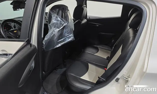 Chevrolet Spark 2016 1.0 автомат (гидро), миниатюра 12