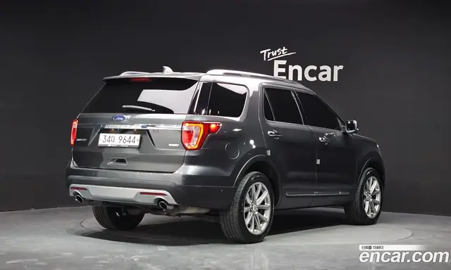 Ford Explorer 2016 2.3 автомат (гидро), миниатюра 2 Ford Explorer 2016 2.3 автомат (гидро), миниатюра 2