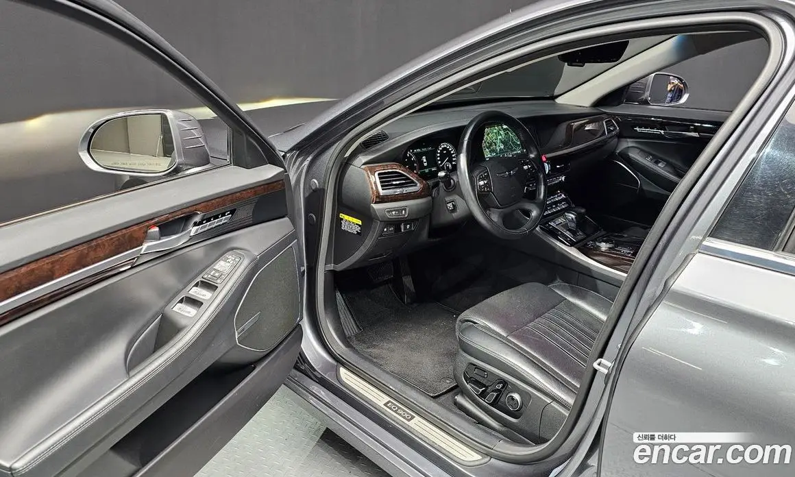 Genesis EQ900 2016 3.3 автомат (гидро), фото 11 Genesis EQ900 2016 3.3 автомат (гидро), фото 11