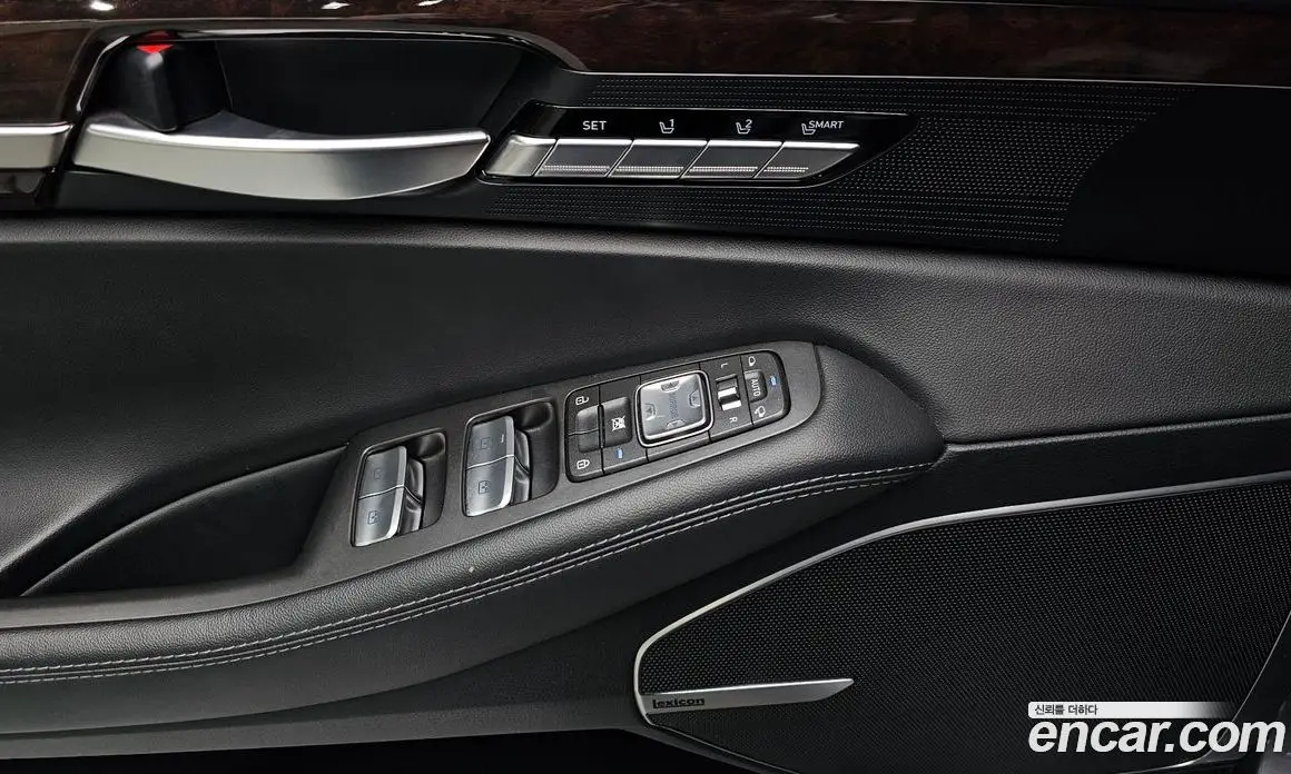 Genesis EQ900 2016 3.3 автомат (гидро), фото 17 Genesis EQ900 2016 3.3 автомат (гидро), фото 17
