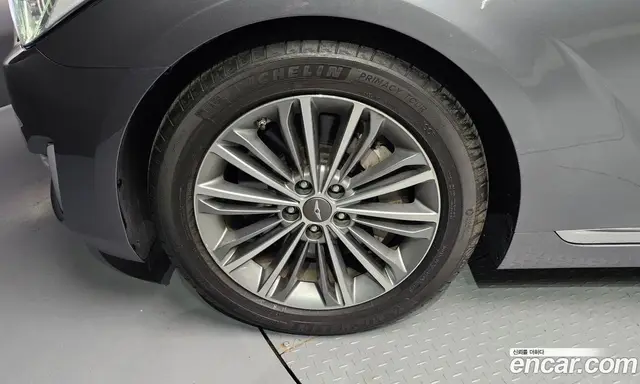 Genesis EQ900 2016 3.3 автомат (гидро), миниатюра 5 Genesis EQ900 2016 3.3 автомат (гидро), миниатюра 5