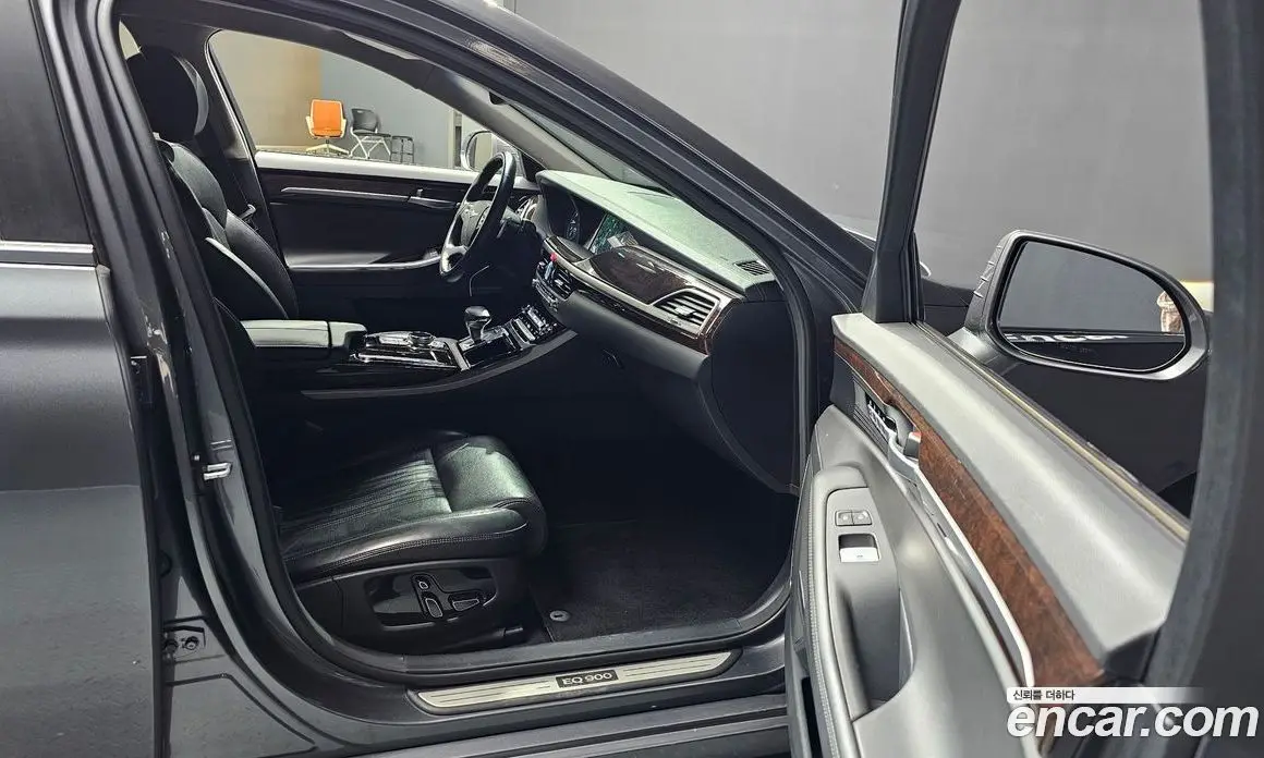 Genesis EQ900 2016 3.3 автомат (гидро), фото 10 Genesis EQ900 2016 3.3 автомат (гидро), фото 10