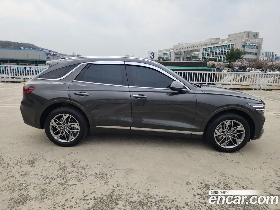 Genesis GV70 2023 2.5 автомат (гидро), фото 18 Genesis GV70 2023 2.5 автомат (гидро), фото 18