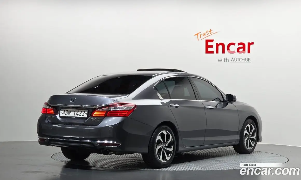Honda Accord 2017 2.4 автомат (гидро), фото 2 Honda Accord 2017 2.4 автомат (гидро), фото 2