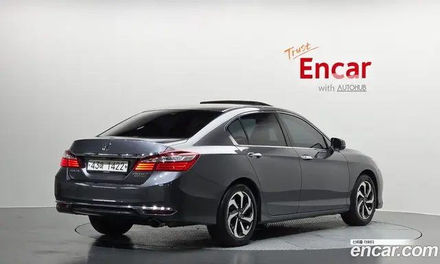 Honda Accord 2017 2.4 автомат (гидро), миниатюра 2 Honda Accord 2017 2.4 автомат (гидро), миниатюра 2