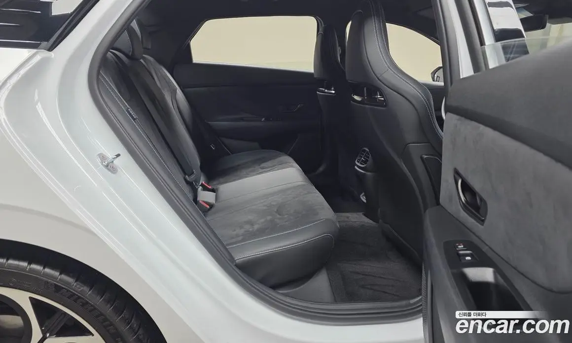 Hyundai Avante 2025 2.0 автомат (гидро), фото 12