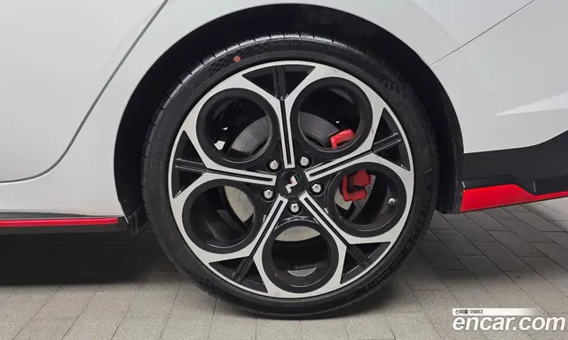 Hyundai Avante 2025 2.0 автомат (гидро), миниатюра 5