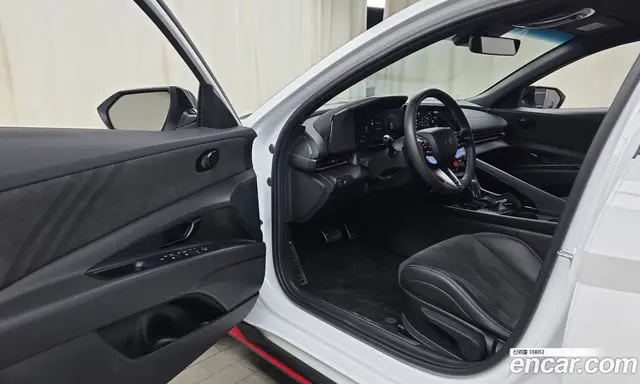 Hyundai Avante 2025 2.0 автомат (гидро), миниатюра 10