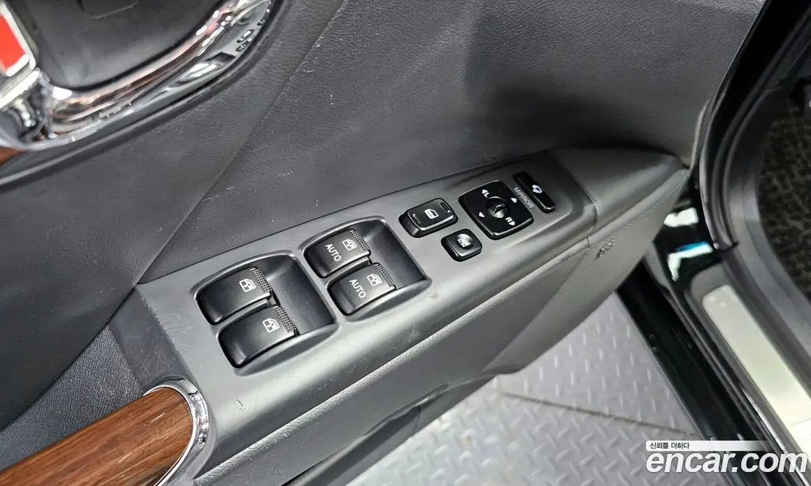 Hyundai Grandeur 2008 2.7 автомат (гидро), фото 17