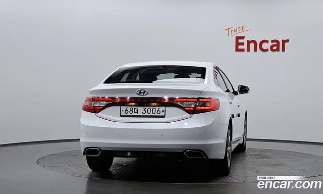Hyundai Grandeur 2014 2.4 автомат (гидро), миниатюра 3