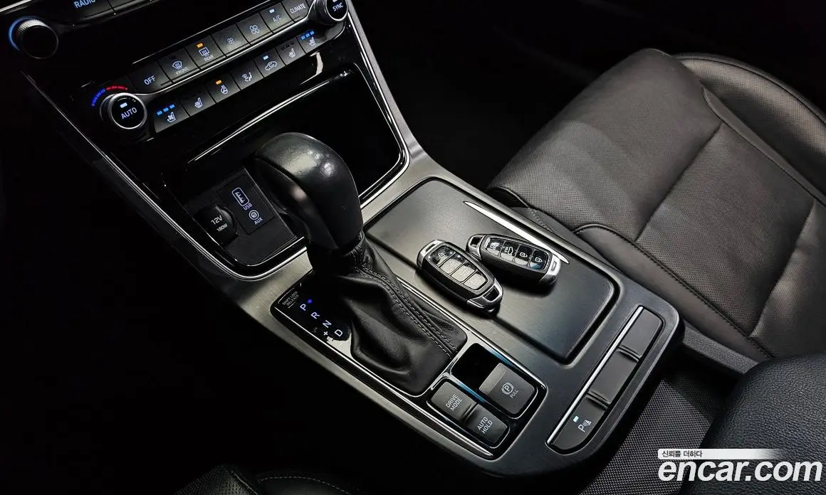 Hyundai Grandeur 2017 2.4 автомат (гидро), фото 9