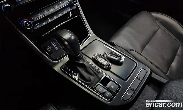 Hyundai Grandeur 2017 2.4 автомат (гидро), миниатюра 9