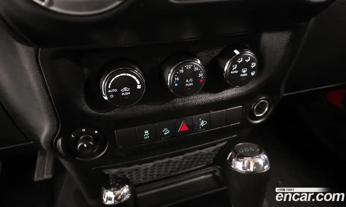 Jeep Wrangler 2017 3.6 автомат (гидро), фото 16 Jeep Wrangler 2017 3.6 автомат (гидро), фото 16