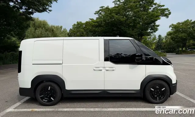 Kia PV5 2026 2.0 автомат (гидро), миниатюра 3
