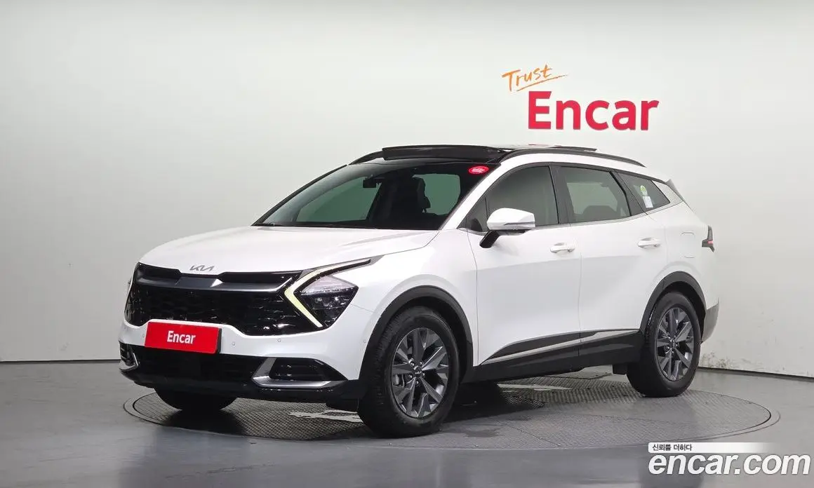 Kia Sportage 2023 2.0 автомат (гидро), фото 1 Kia Sportage 2023 2.0 автомат (гидро), фото 1