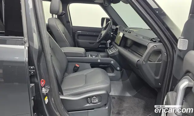 Land Rover Defender 2024 3.0 автомат (гидро), миниатюра 3 Land Rover Defender 2024 3.0 автомат (гидро), миниатюра 3