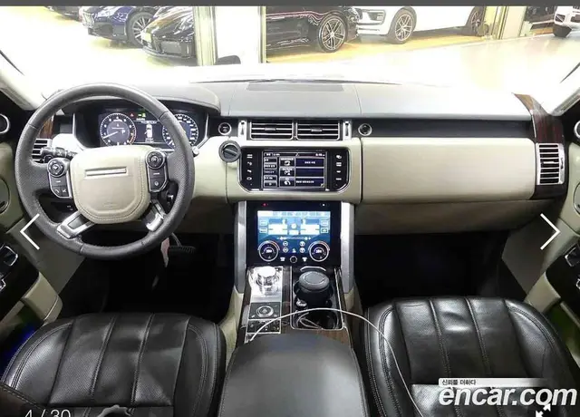 Land Rover Range Rover 2015 5.0 автомат (гидро), миниатюра 4 Land Rover Range Rover 2015 5.0 автомат (гидро), миниатюра 4