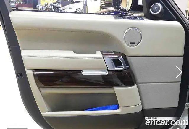 Land Rover Range Rover 2015 5.0 автомат (гидро), миниатюра 9 Land Rover Range Rover 2015 5.0 автомат (гидро), миниатюра 9