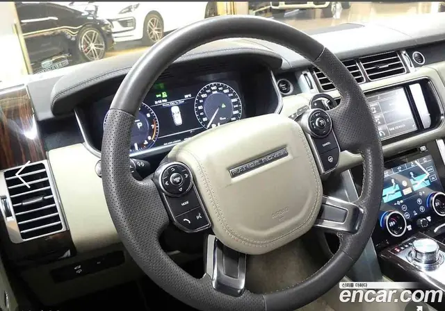 Land Rover Range Rover 2015 5.0 автомат (гидро), миниатюра 10 Land Rover Range Rover 2015 5.0 автомат (гидро), миниатюра 10