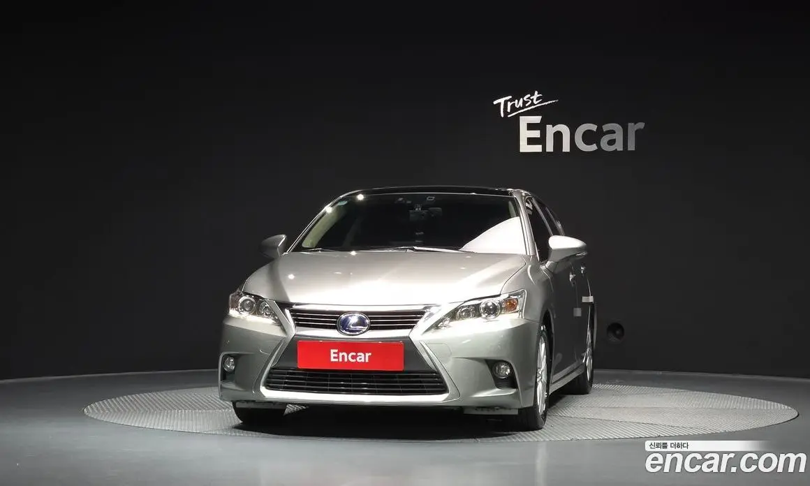 Lexus CT200h 2017 1.8 автомат (гидро), фото 3