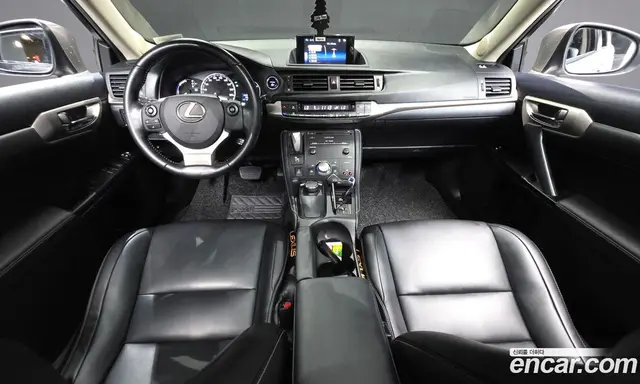 Lexus CT200h 2017 1.8 автомат (гидро), миниатюра 7