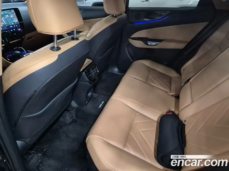 Lexus NX 2025 2.5 автомат (вариатор), фото 11