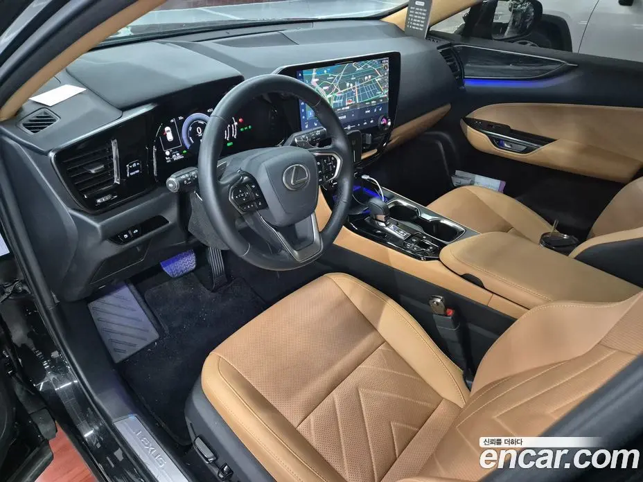 Lexus NX 2025 2.5 автомат (вариатор), фото 15