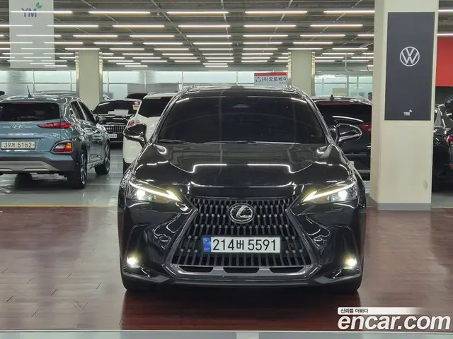 Lexus NX 2025 2.5 автомат (вариатор), миниатюра 3
