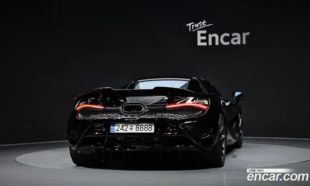 McLaren 750S 2024 4.0 автомат (гидро), миниатюра 4