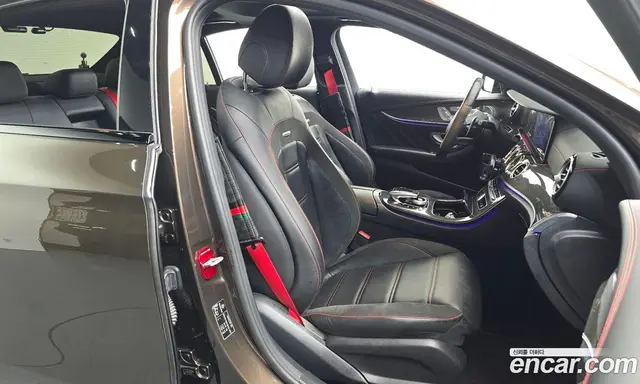 Mercedes-Benz E-Class 2017 3.0 автомат (гидро), миниатюра 12